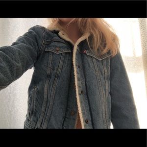 Levi’s Sherpa Denim jacket! NEVER WORN